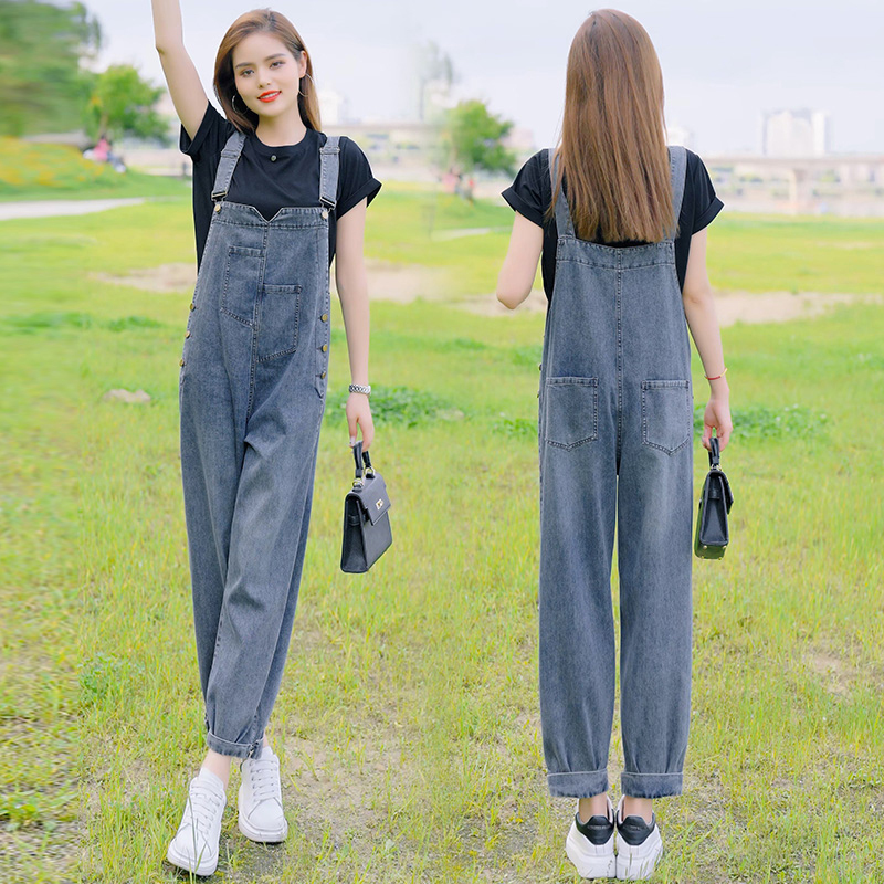 Denim Overalls Set for Women, Summer 2026 New Style, Stylish and Age-Reducing for Petite Figures, Paired with a Top and Jumpsuit Denim Overalls Set for Women, Summer 2026 New Style, Stylish and Age-Reducing for Petite Figures, Paired with a Top and Jumpsuit
