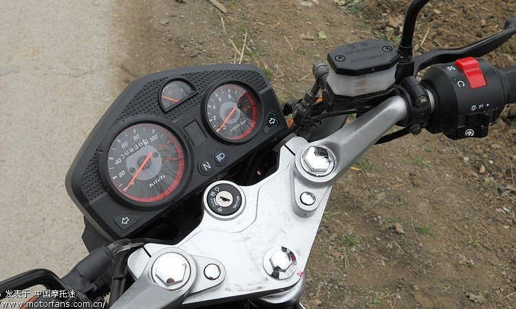 Áp dụng Longxin phụ tùng xe máy LX125-30L LX150-24 theo dõi trường hợp cụ mileage tachometer lắp ráp đồng hồ xe wave