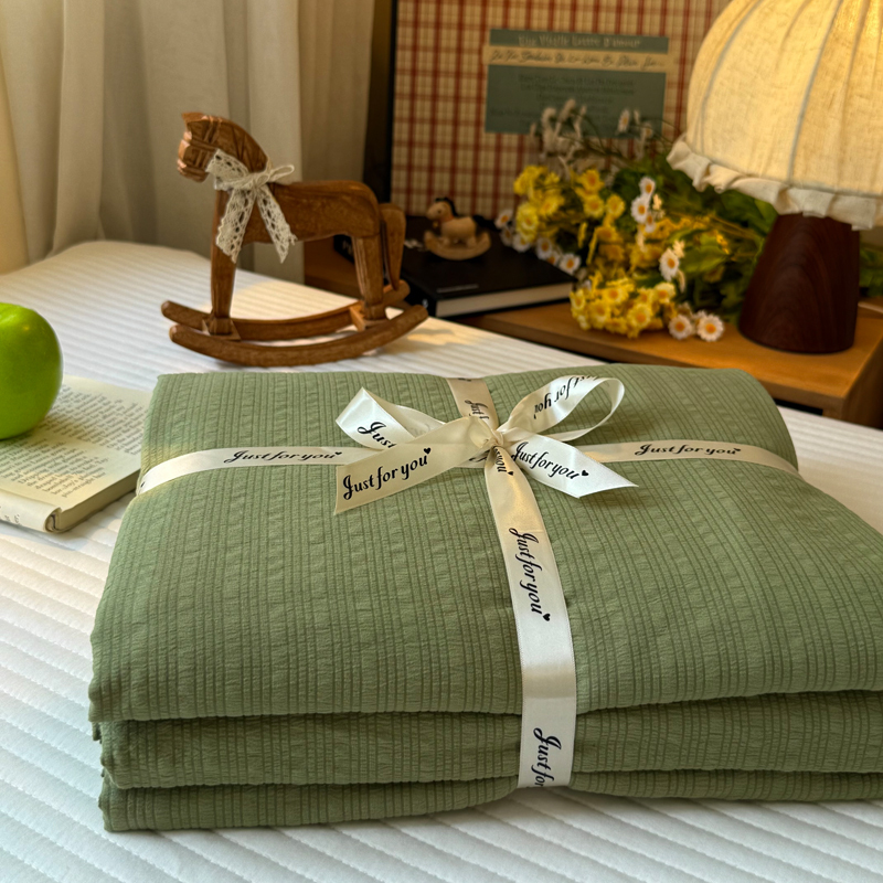 Summer New Style Puff Yarn Solid Color Simple Four-Piece Bed Set Olive Green Bed Sheet and Duvet Cover Student Dormitory Three-Piece Set Summer New Style Puff Yarn Solid Color Simple Four-Piece Bed Set Olive Green Bed Sheet and Duvet Cover Student Dormitory Three-Piece Set