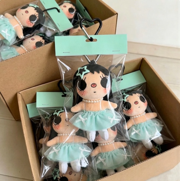 Japanese Lorz Little Jade Yuy Doll Clothes Cute Polka Dot Pajama Dress Set Plush Toy Clothes Accessories Dress up