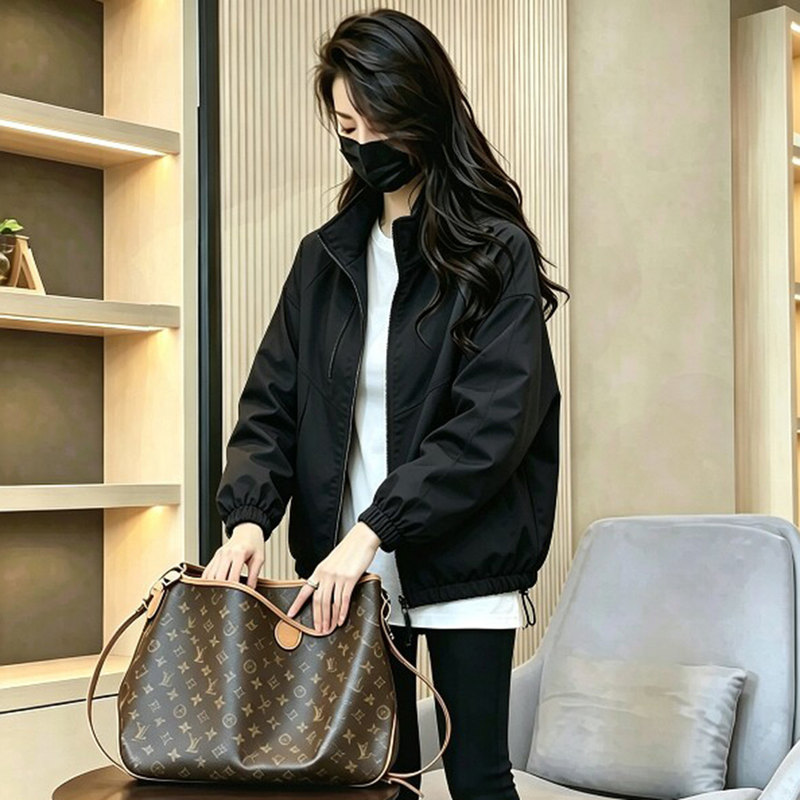 Early Autumn, Very Stylish Korean Black Jacket for Women, 2026 New Model, Unique and Super Nice-Looking, Lightweight Jacket, Baseball Uniform