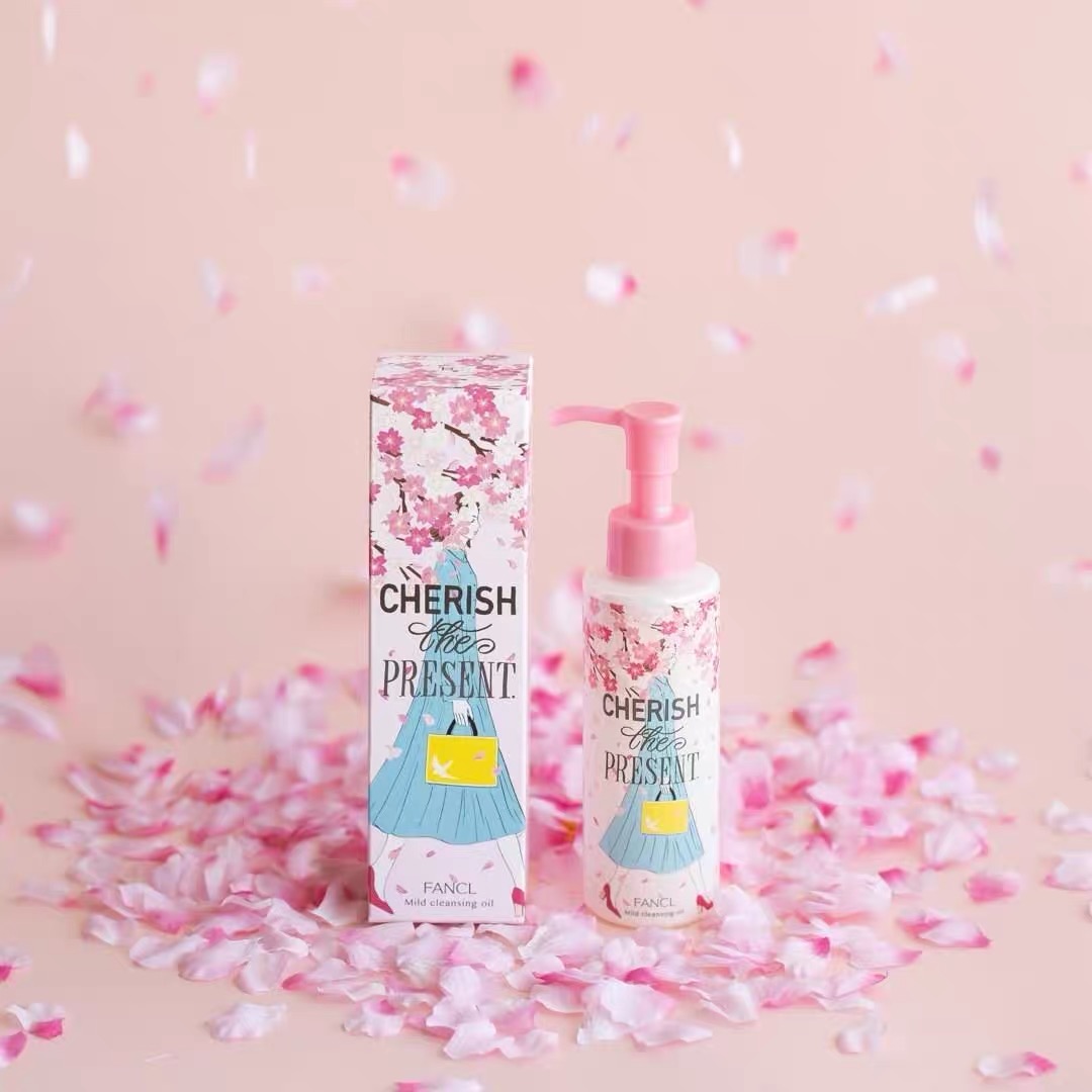 Japan FANCL Fang Coe Christmas spring cherry blossom qualification No Add mild pregnant woman purifying makeup remover oil 120ml