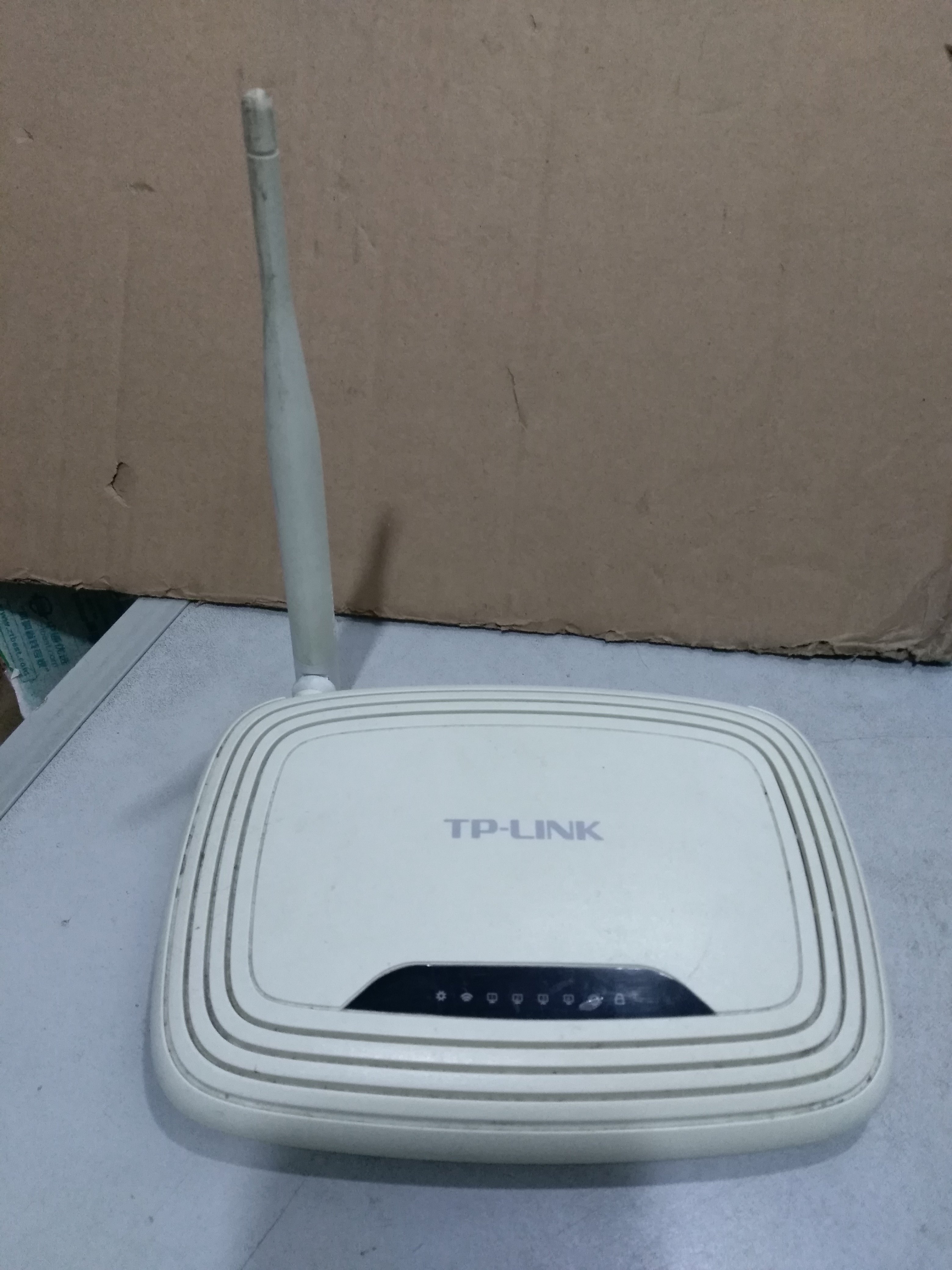 Bag Good TP-LINK Pplets TL-WR741N Ver: 4 0150M wireless router