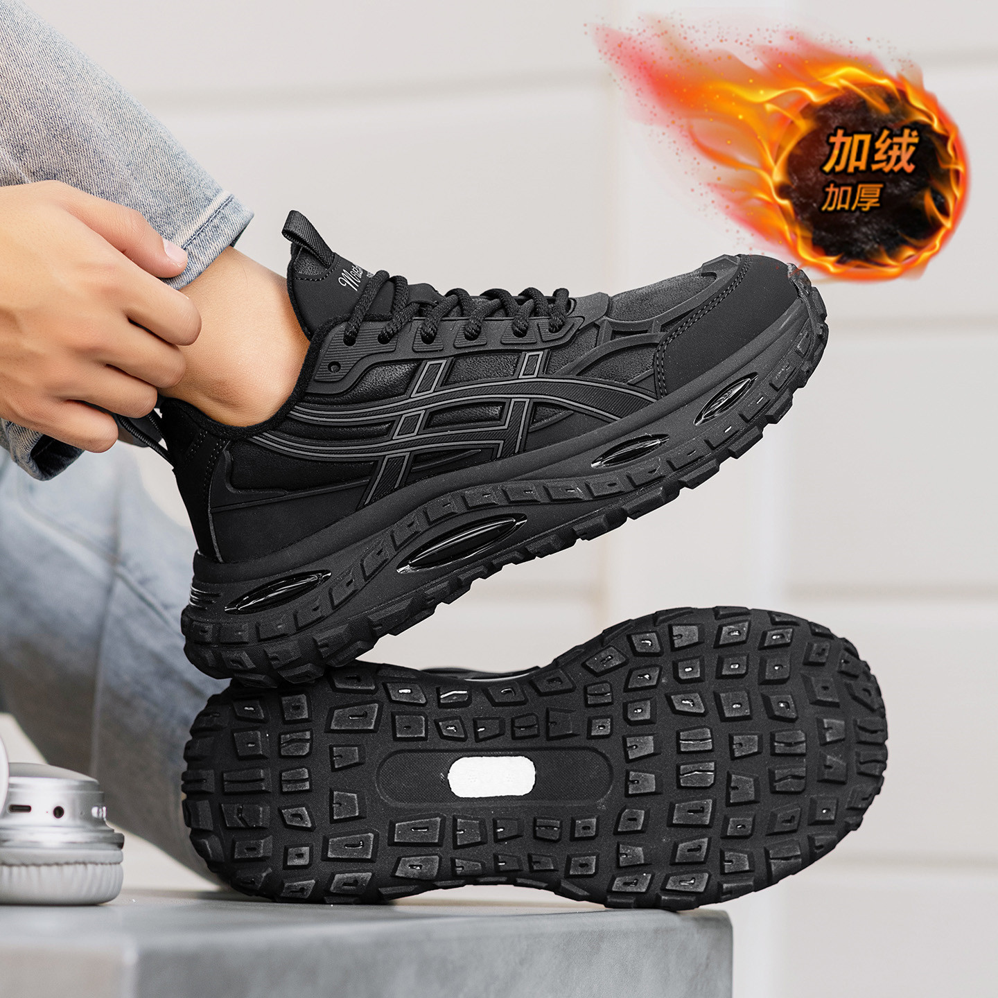 Men's Shoes 2025 New Winter Style, Fleece-Lined, Thickened, Warm, Cold-Resistant Cotton Shoes, Casual Sports Running Versatile Dad Sneakers