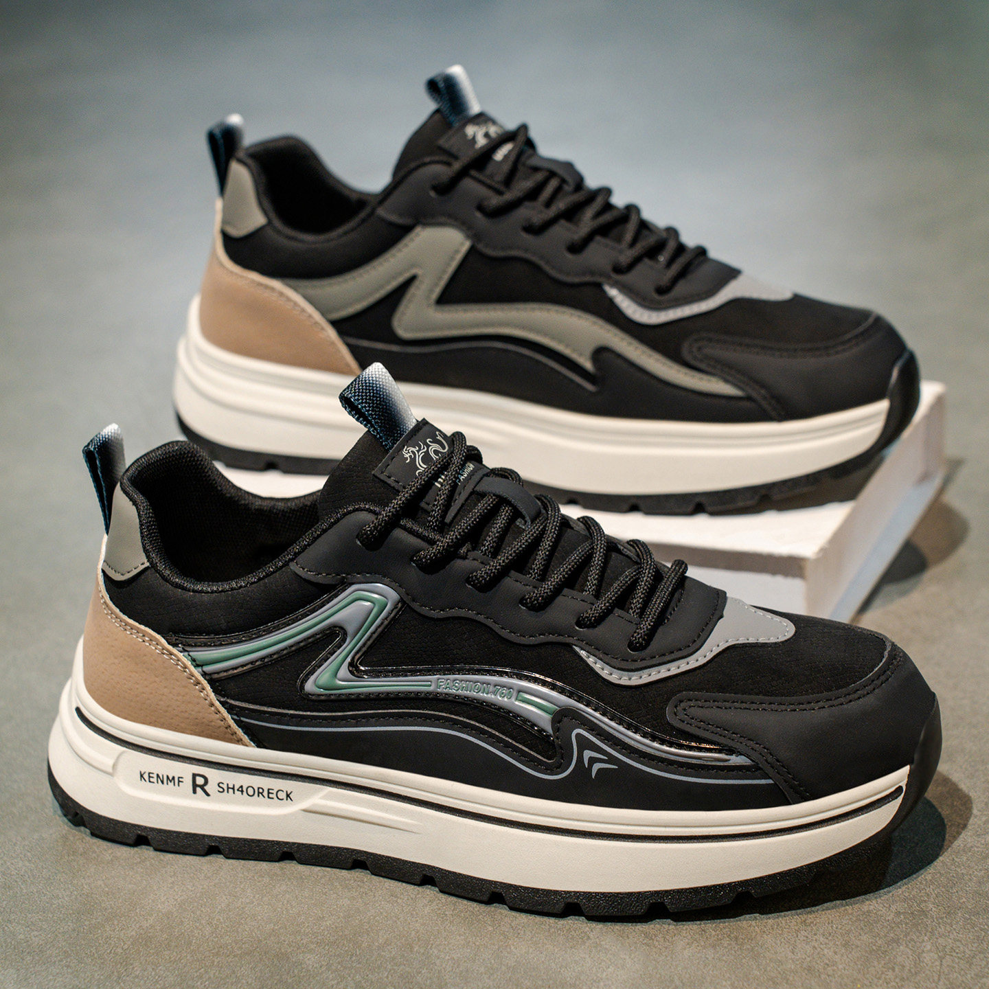 Men's Shoes 2026 New Winter Trendy Versatile Casual Running Sneakers for Teenagers, Thick-Soled Height-Increasing Dad Shoes