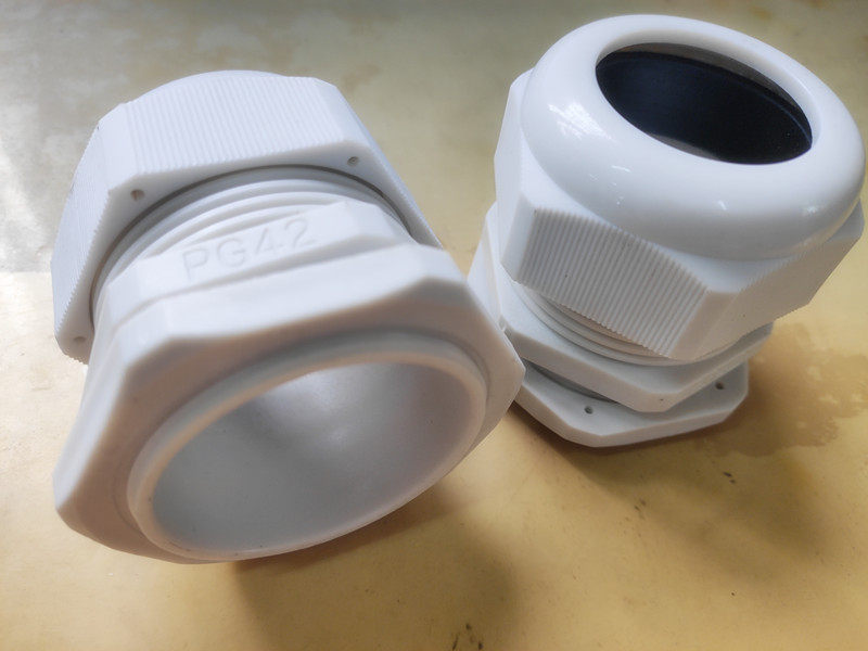 Cable connector waterproof cable connector cable protective Sotoue PG42 Black white 20 packets