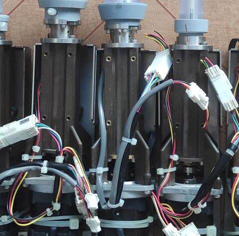 VEXTA Oriental Step Motor with pump head set out or single motor outlet