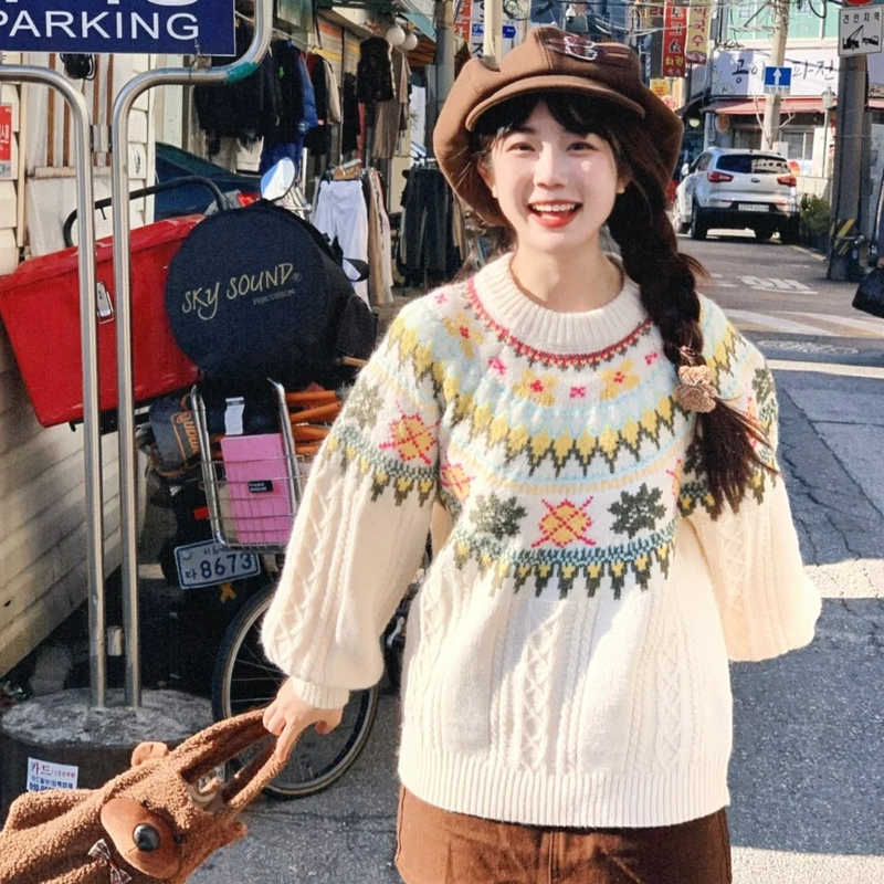 Super Sweet! Autumn and Winter Christmas Retro Fair Isle Lazy Style Cable Knit Sweater for Women with Lantern Sleeves, Loose and Thick Knit Top