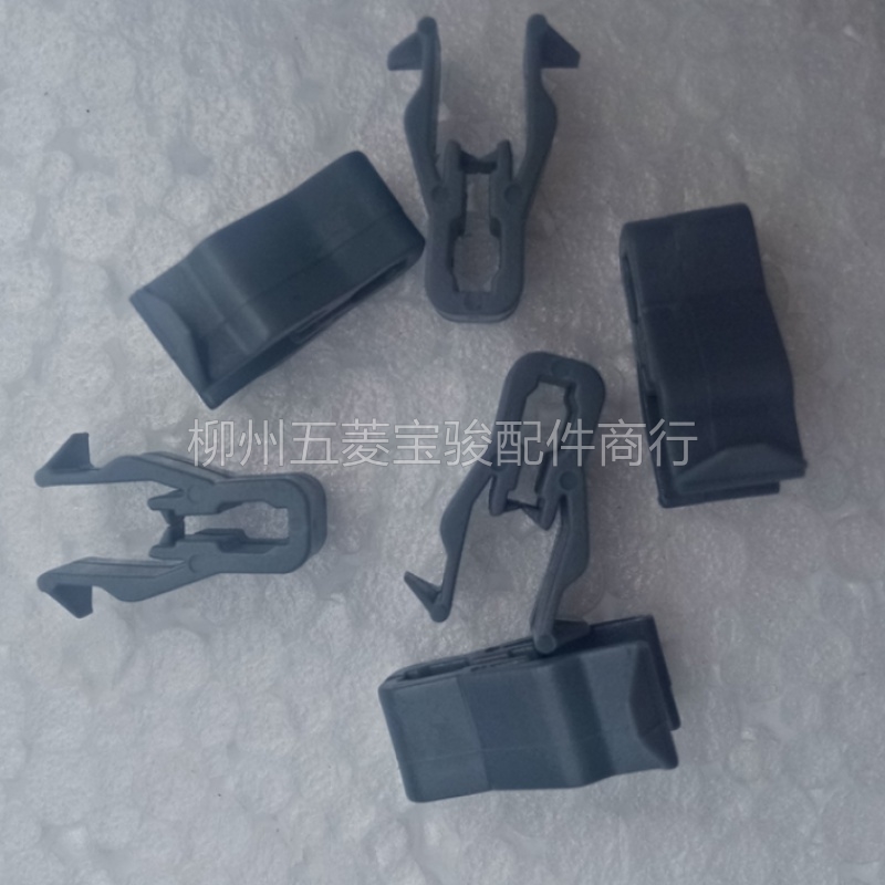 Macro Light Plastic Clip Macro Light S Hongguang S1's light S Ching Ching Bao Jun 310's light V Baojun 730 Plastic buckle