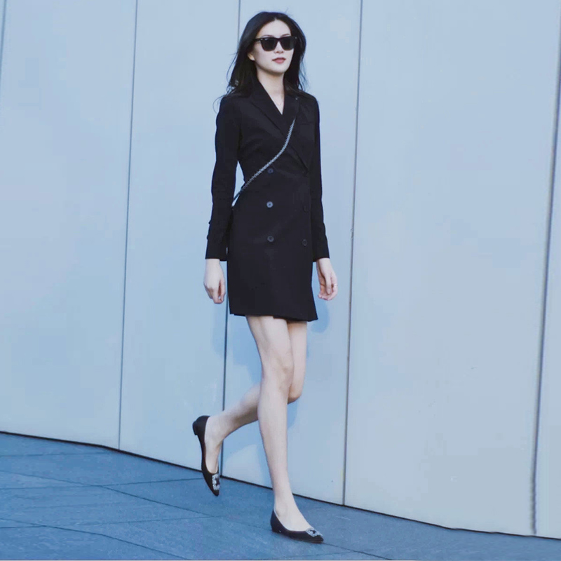 2022 autumn black double-breasted high-end commuter professional dress women's temperament is thin and elegant fashion suit skirt