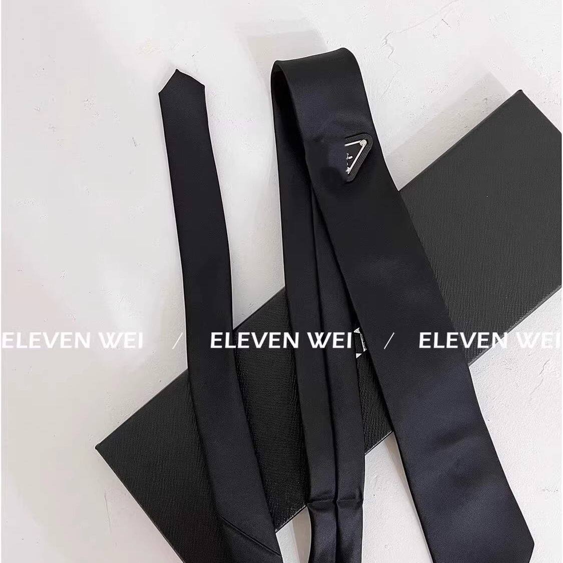 Riends best-selling item restocked! Futuristic style! A must-buy! So chic! A versatile tie for men and women, perfect for suits and casual wear.