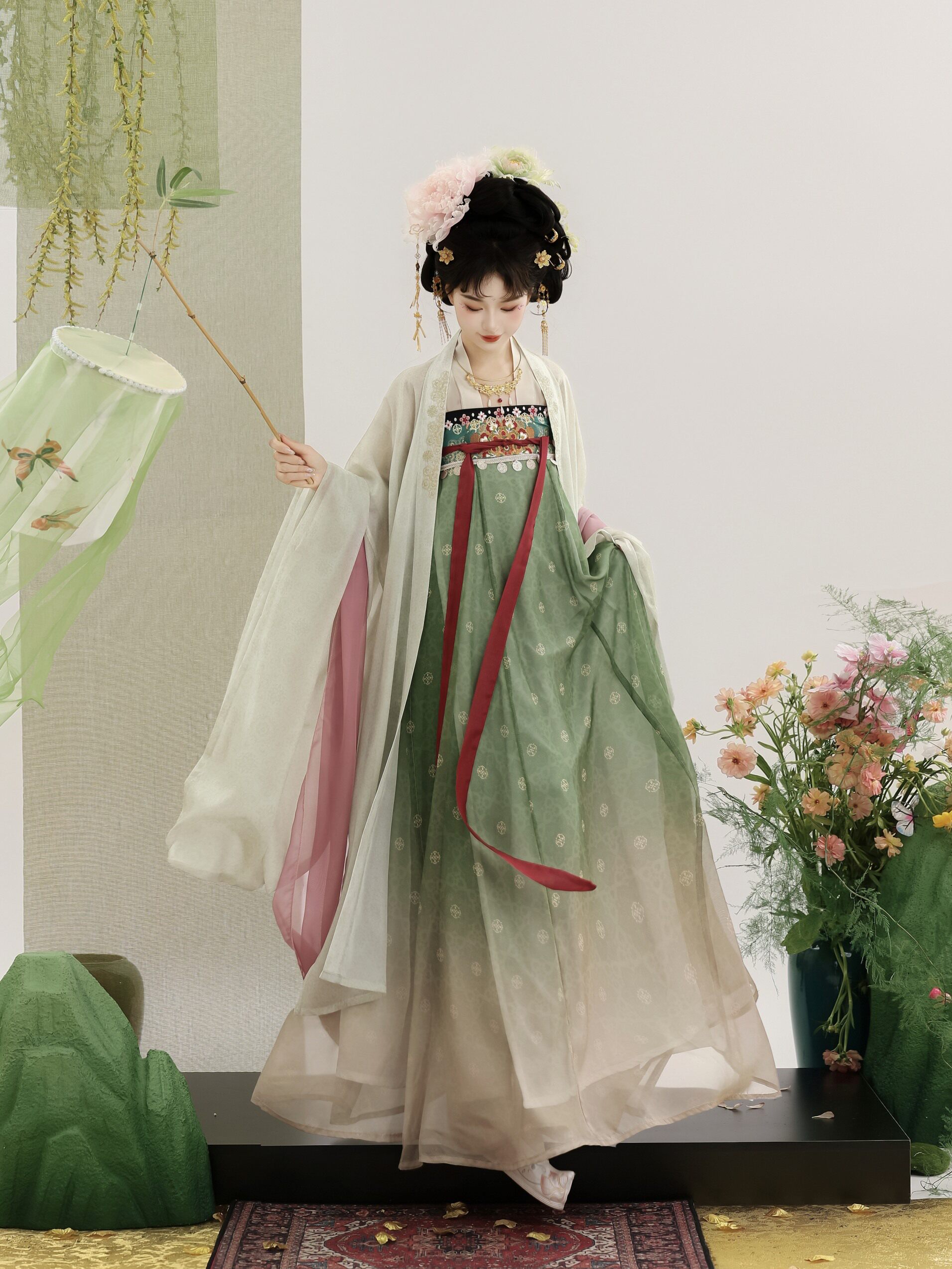 Китайцы одежда наборы 风来榕下原创繁花夜宴唐制汉服女复原齐胸破裙对襟上衣大袖衫刺绣