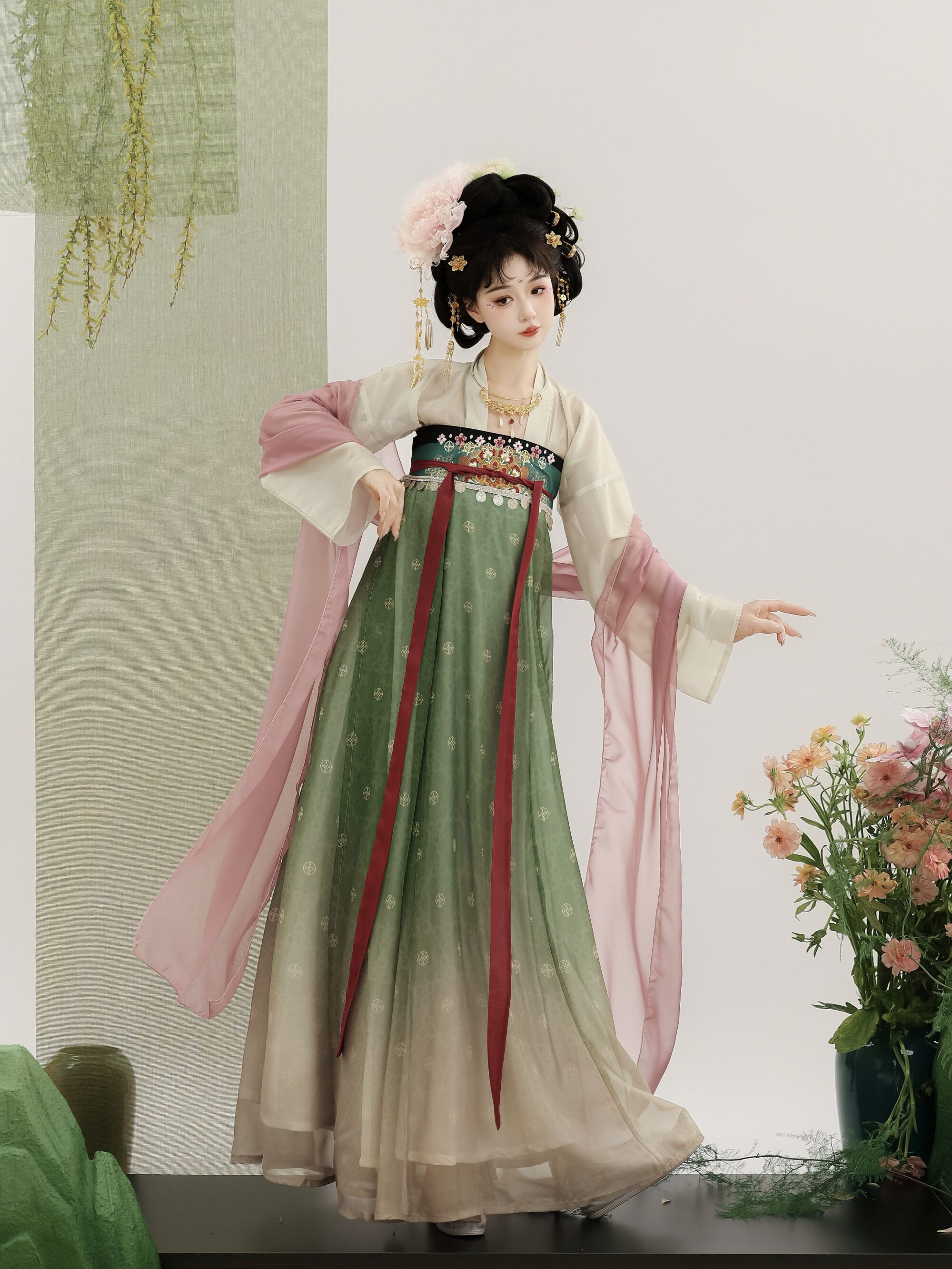 Китайцы одежда наборы 风来榕下原创繁花夜宴唐制汉服女复原齐胸破裙对襟上衣大袖衫刺绣