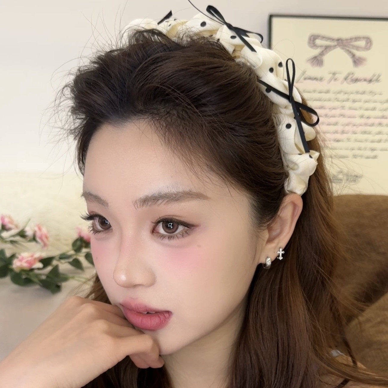 Elegant polka dot ribbon bow headband for women, three-dimensional pleated comb, wear backwards, sweet headband, face washing hair clip, hair accessory
