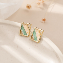 Retro palace windy style Earrings Earrings Temperament Brief 100 hitch Ear Pin High Level Sensation Mosquito Coil Dish Without Ear Clip