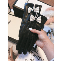 Leather gloves female winter cute plus velvet thickened warm and windproof waterproof cycling outdoor student touch screen driving repair