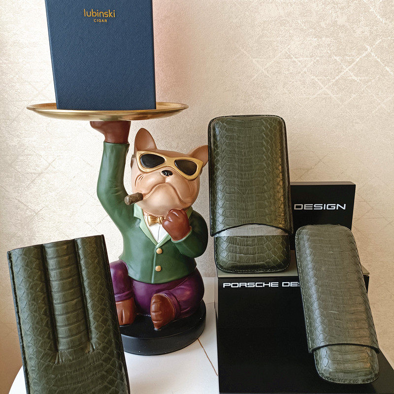 LUBINSKI Lubinski's new high-end cigar portable leather case real snakeskin travel moisturizing cigarette case