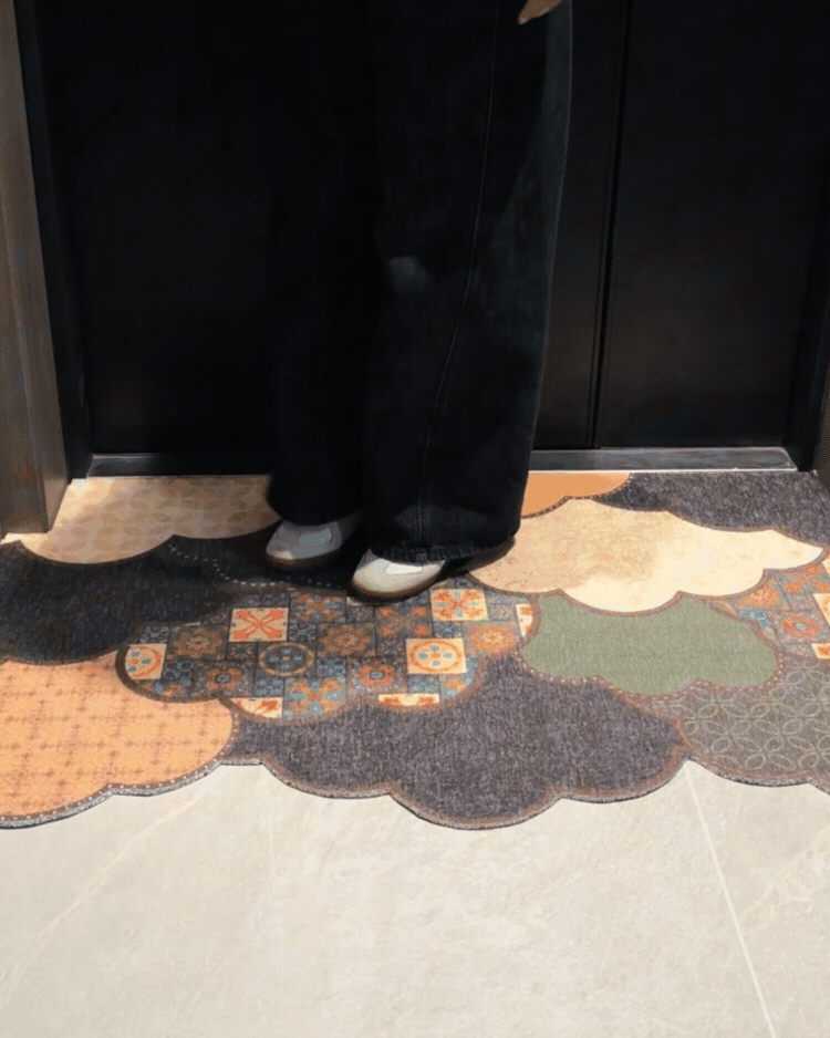 Cute Miffy Rabbit Silk Loop Doormat for Home Entrance, Mud-Scraping and Dirt-Resistant Foot Mat