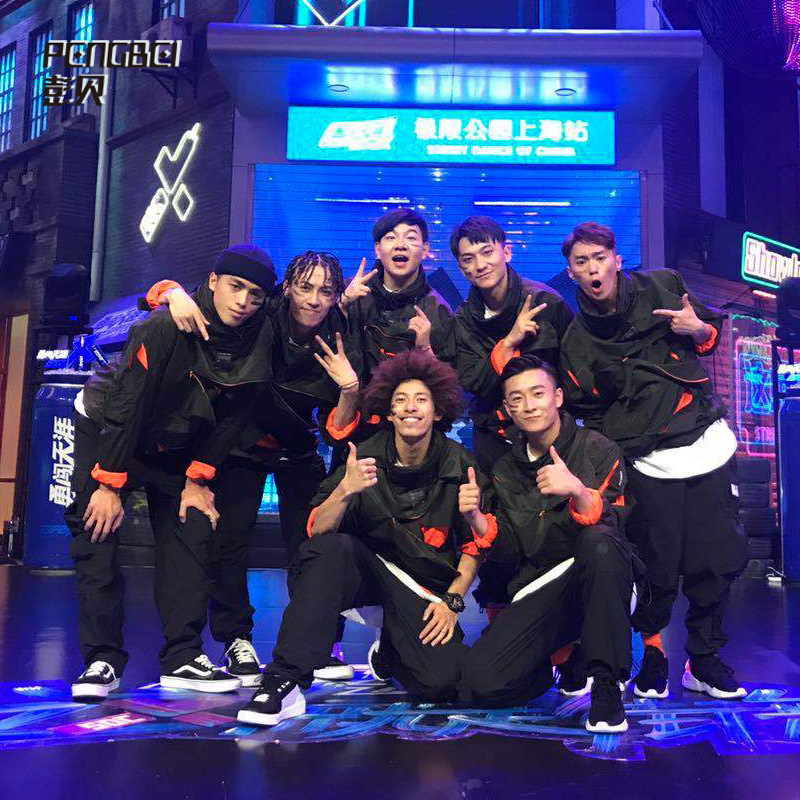 Street dance same coat black orange splicing rotating clothes and young children to the dance team customized 109