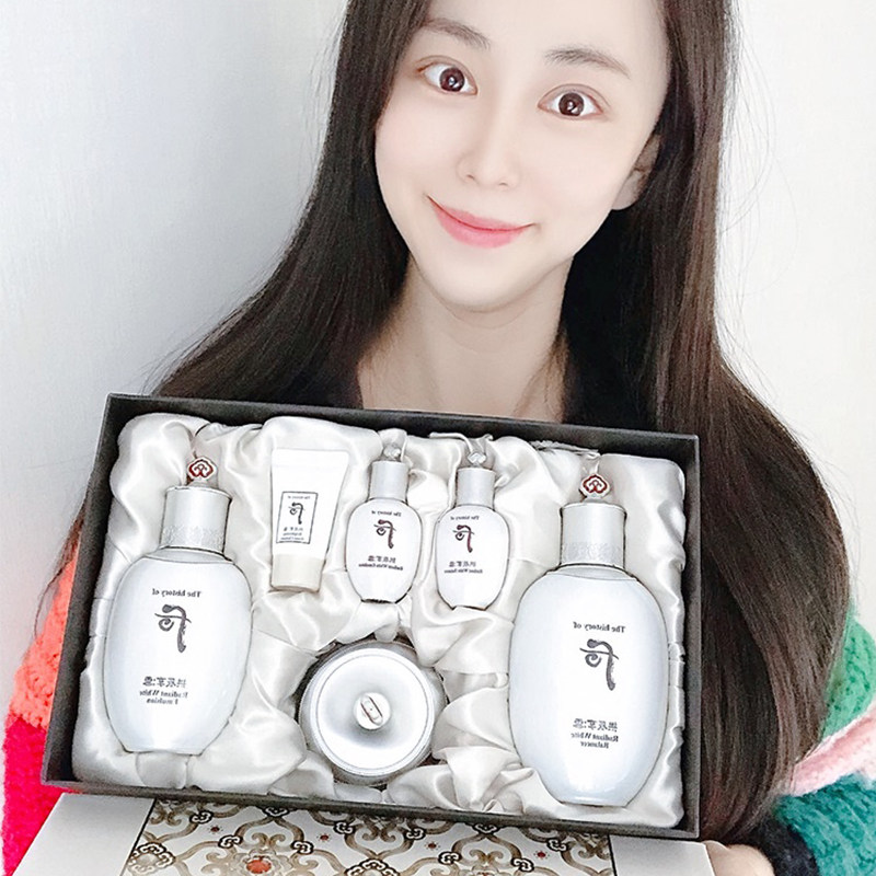 South Korea Whoo Rear Arch Enjoy Snowy Whitening Kit Special Cabinet version Tibright Pale Moisturizing Skin-care Skin-care Products Kit three sets