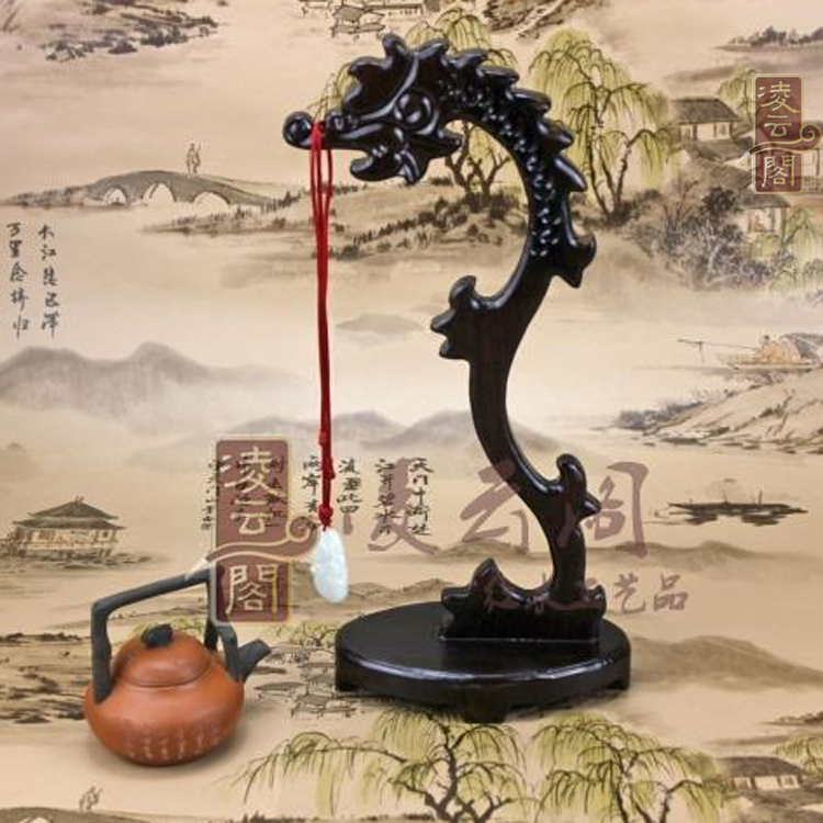 Wood carving jewelry display Jade jewelry necklace hanging jade hanging jade frame Jade jade jade hand string ornaments photo props