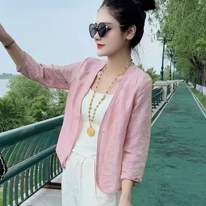 New Chinese-Style National Fashion Exquisite Jacquard Design Short Jacket for Women 2026 Spring and Summer New Elegant V-Neck Three-Quarter Sleeve Top