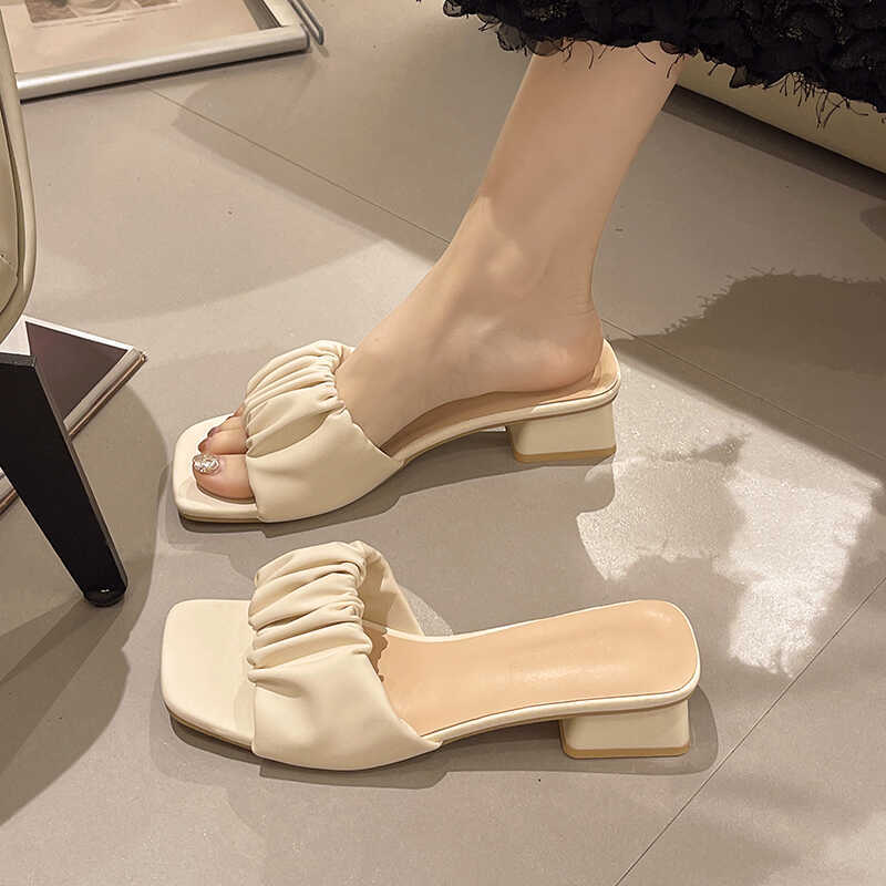 French-Style Square-Toe Chunky Heel Slippers for Women, Suitable for Outdoor Wear, 2026 Spring New Fashion Versatile Pleated Strap Sandals
