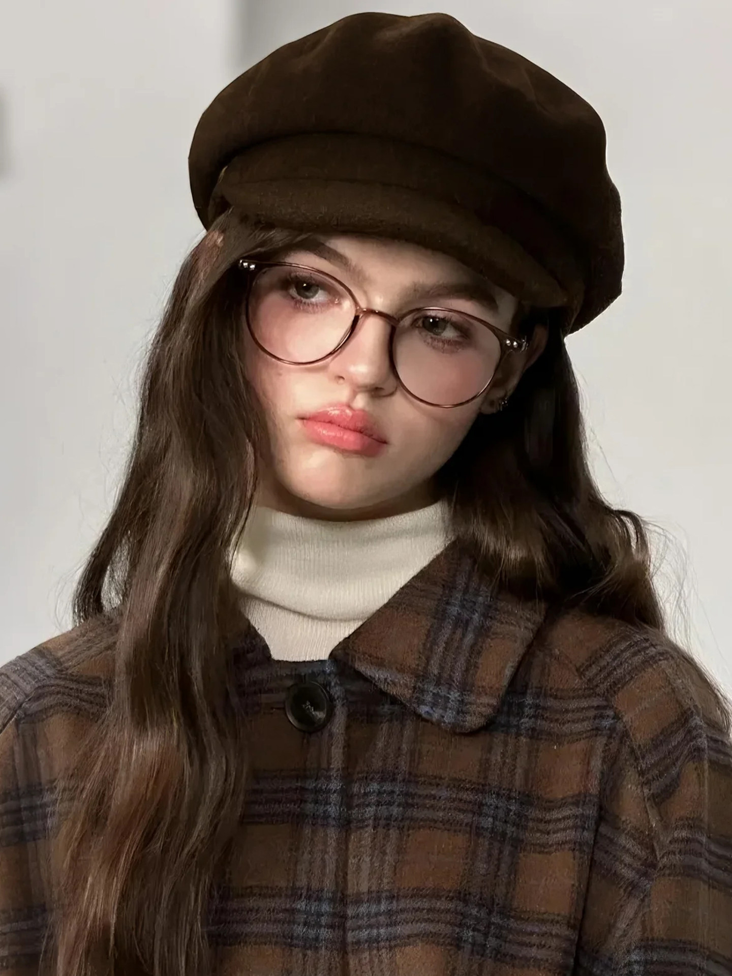 Retro Round Frame Glasses for Women, Suitable for Prescription Lenses, Artistic Style, Slimming Effect, Ultra-Light Brown Frame