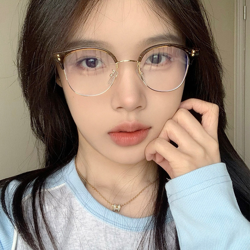 Ultra-Light Half-Frame Glasses for Nearsighted Women, Can Be Customized with Prescription, Blue Light Blocking, Gold Wire Glasses, Natural Look, Brightening Eye Frame