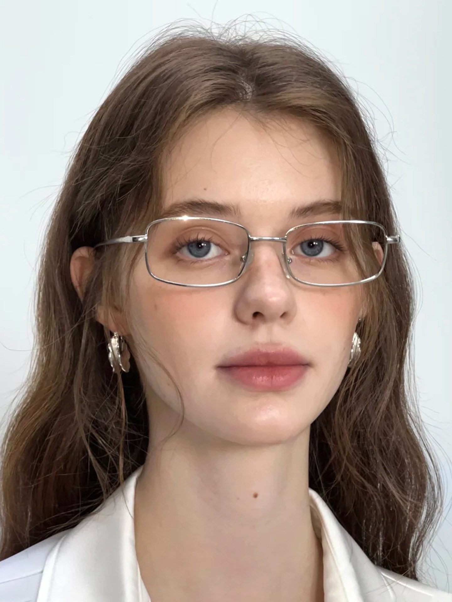 Retro Gold-Rimmed Glasses for Women, Silver Narrow Frame, Cosplay Style, Mature Look, Non-Prescription, Suitable for Small Faces, Can Be Fitted with Prescription Lenses, Wide Frame
