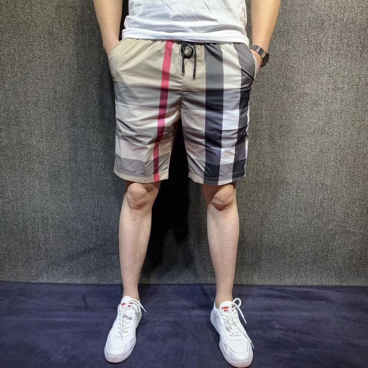 European Style Summer New Men's Casual Shorts, Trendy Striped and Plaid Quick-Dry Beach Shorts