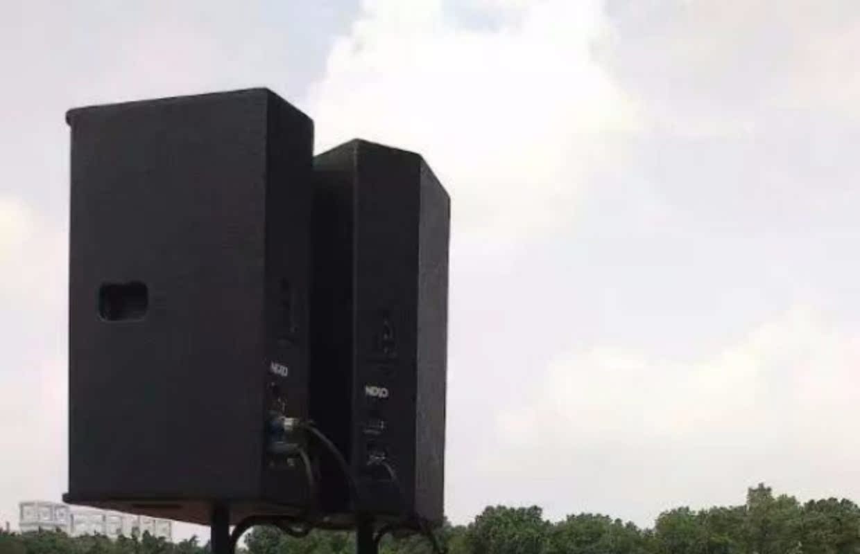 đèn nháy Dịch vụ cho thuê âm thanh chuyên nghiệp đèn pha led nháy