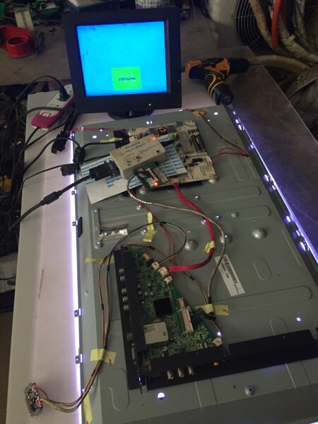 32 inch liquid crystal flat screen TV Haier LE32H300 0091802371F 0091802371F Screen H320DHL-YA20