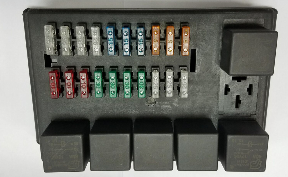 Car modification multi-way fuse box with relay box 7 relay boxes with 20-way insurance seat