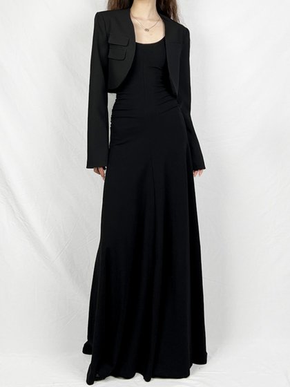 没2月 黑色短款西装外套女2023年春季新款小众短西装外套