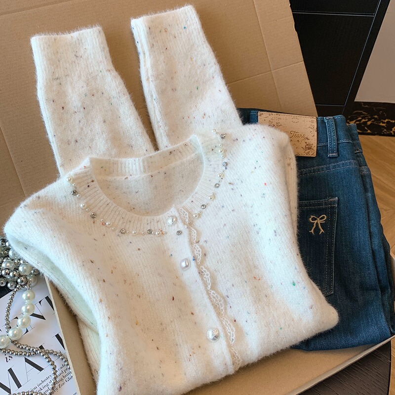 Recommended for Personal Collection~ Chanel-Style Beaded Round-Neck Knitted Cardigan for Women, Winter Style, High-End, Gentle, Niche Sweater