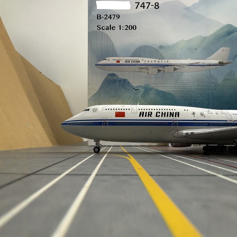 SQ Wings 1:200 中国国際航空 B747-8I B-2479 SQ Wings 1:200 中国