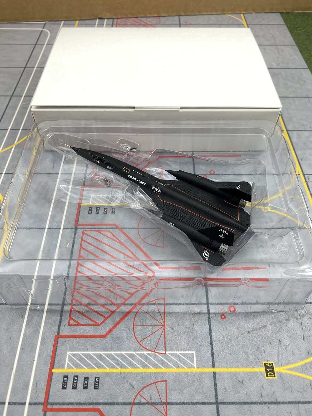 Herpa 1/200 US Air Force, Blackbird SR-71 alloy reconnaissance