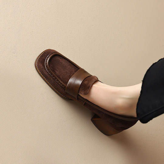 鹿与森林复古粗跟磨砂真皮乐福鞋女2023年春秋新款方头英伦风单鞋