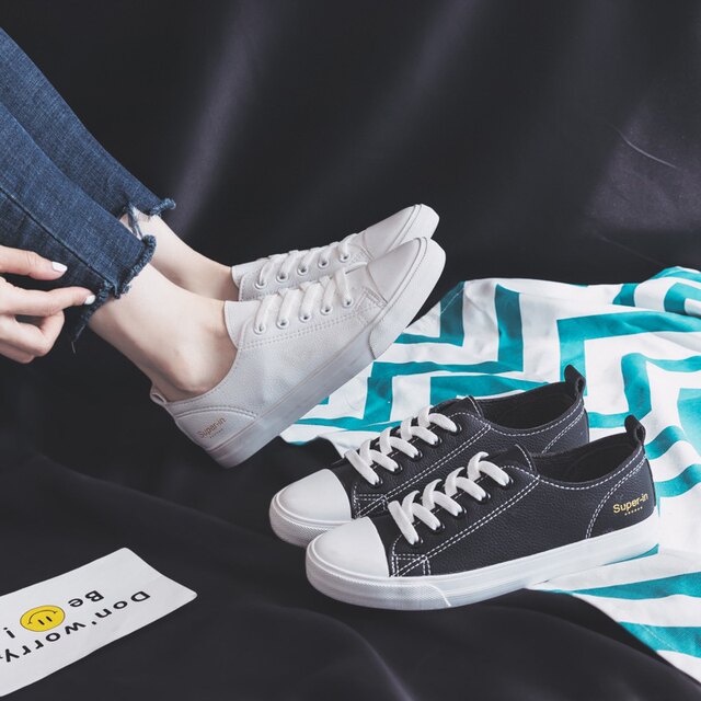 Celebrity-Inspired White Sneakers for Women, Soft-Soled, 2024 Summer New Popular Versatile Genuine Leather Flat Casual Lightweight Sneakers