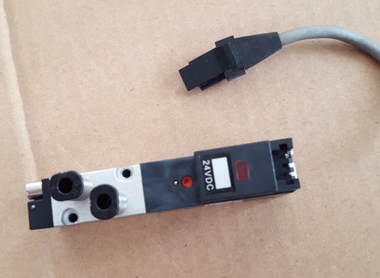 Small Jinjing Two-bit five-way solenoid valve 110-2-PSL 110-4E1-PSL 110-4E1-83-PLL