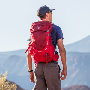 OSPREY  STRATOS 云层户外登山包男款运动旅游徒步运动包双肩包