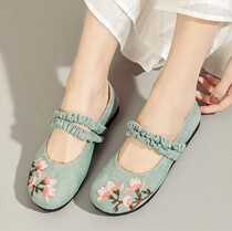 Chinese style old Beijing middle-aged and elderly cloth shoes ethnic style mother shoes soft bottom embroidered breathable Hanfu costume shoes