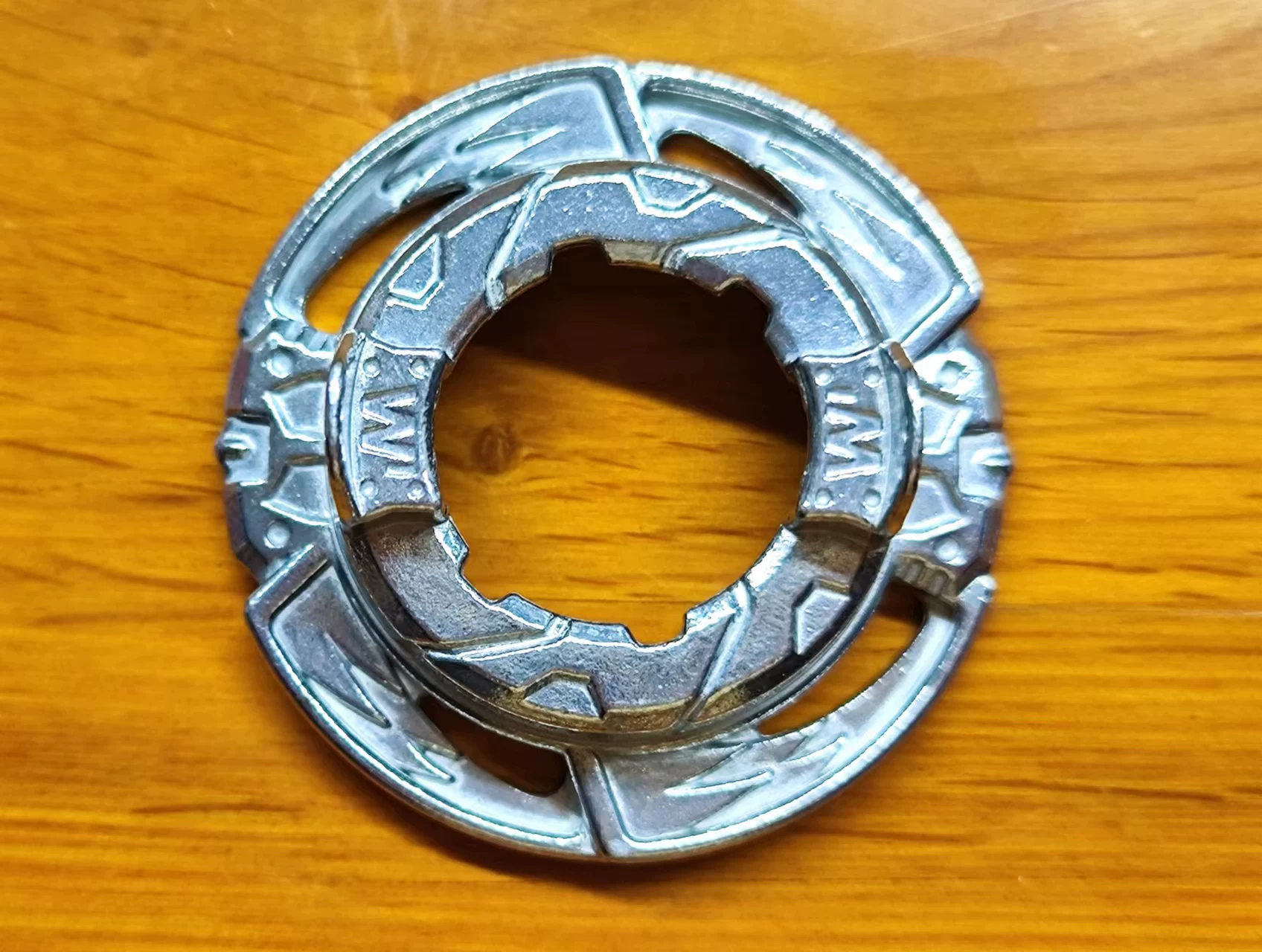 Диск TOMY BEYBLADE BURST, запчасти продаются оптом, ещё не использовался