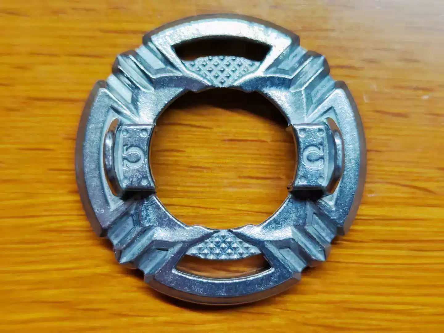 Диск TOMY BEYBLADE BURST, запчасти продаются оптом, ещё не использовался