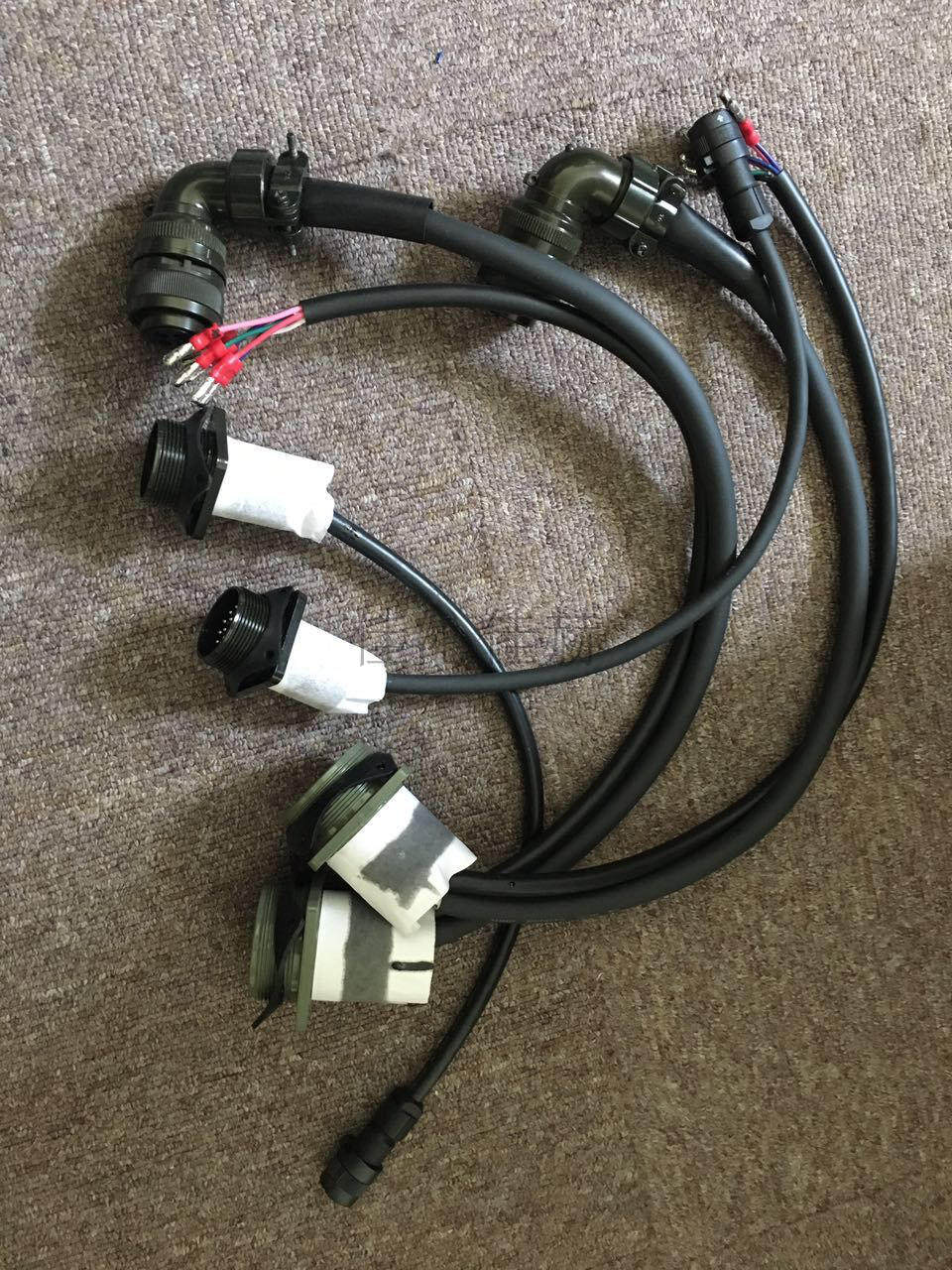 FANUC waterproof oil-proof four-axis material four-axis body line B8 motor four-axis body line 17 core black 10 core