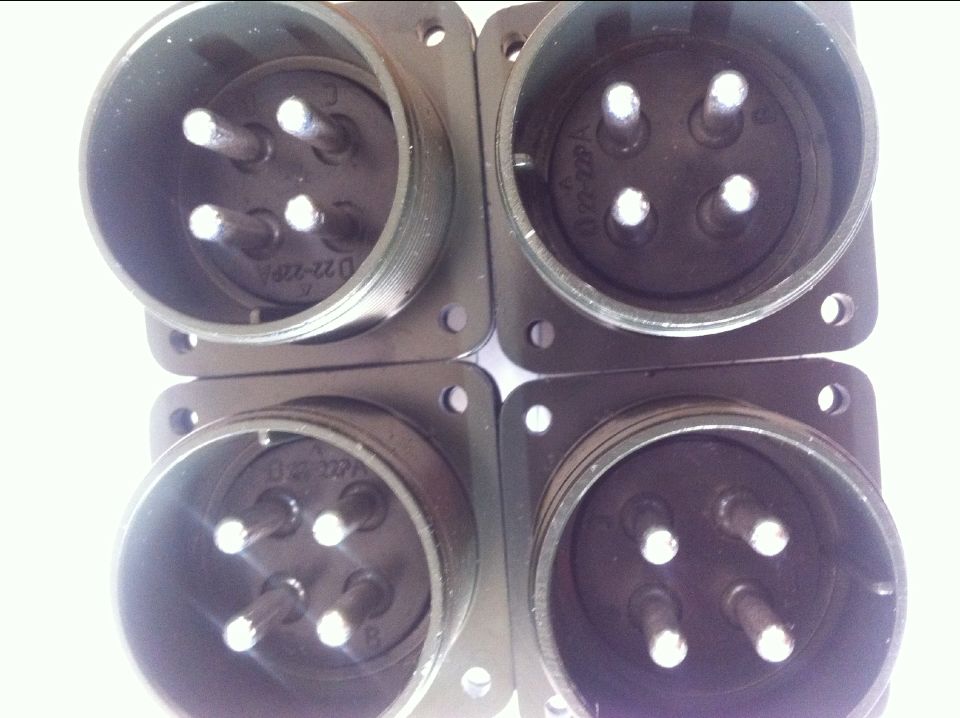 MS3102A the MS3102A 22-22P is suitable for the issuing of the Mitsubishi Ankawa servo power socket sail 4-pin base