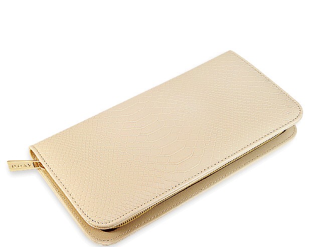 Free Shipping, Genuine Product from the Counter, Avon Simple Snake-Pattern Wallet (Ivory White) with Multiple Card Slots Free Shipping, Genuine Product from the Counter, Avon Simple Snake-Pattern Wallet (Ivory White) with Multiple Card Slots