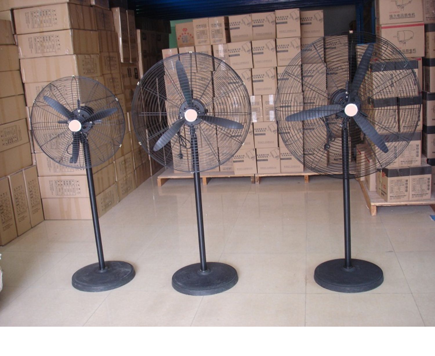 Quạt điện công nghiệp quạt sàn phụ kiện quạt cơ sở khung gầm sừng cơ sở quạt phụ kiện quạt lớn để ngồi - Quạt điện quạt trần cao cấp