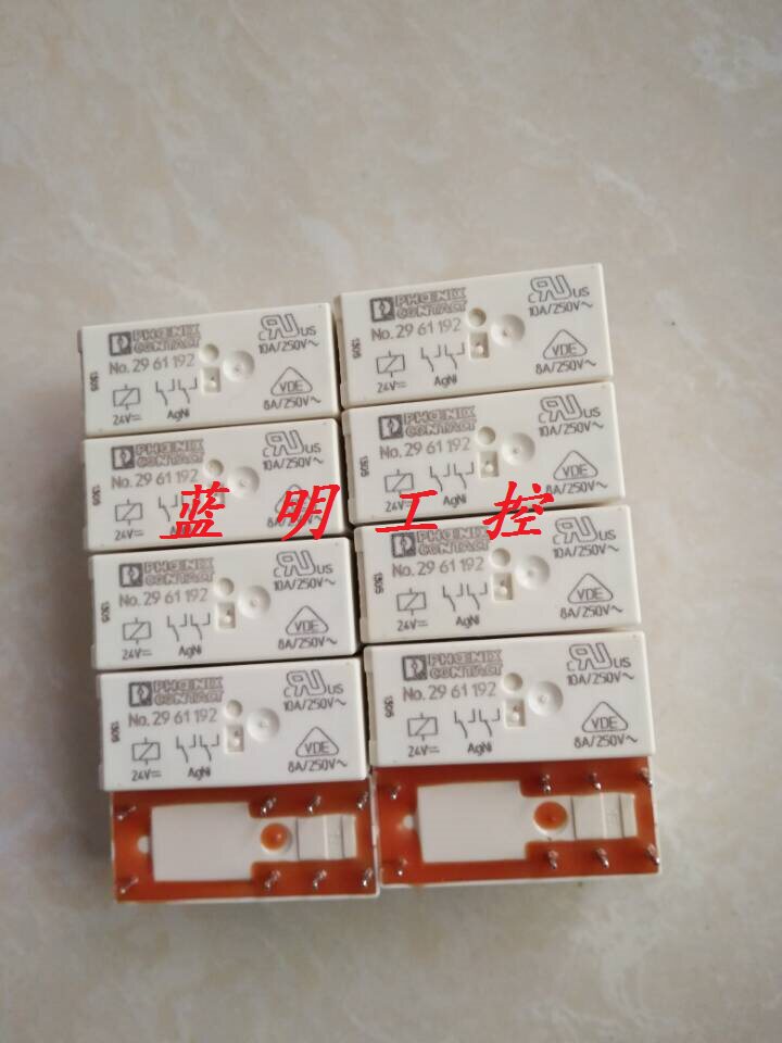 Spot sales of new original Phoenix relay NO 2961192 real picture